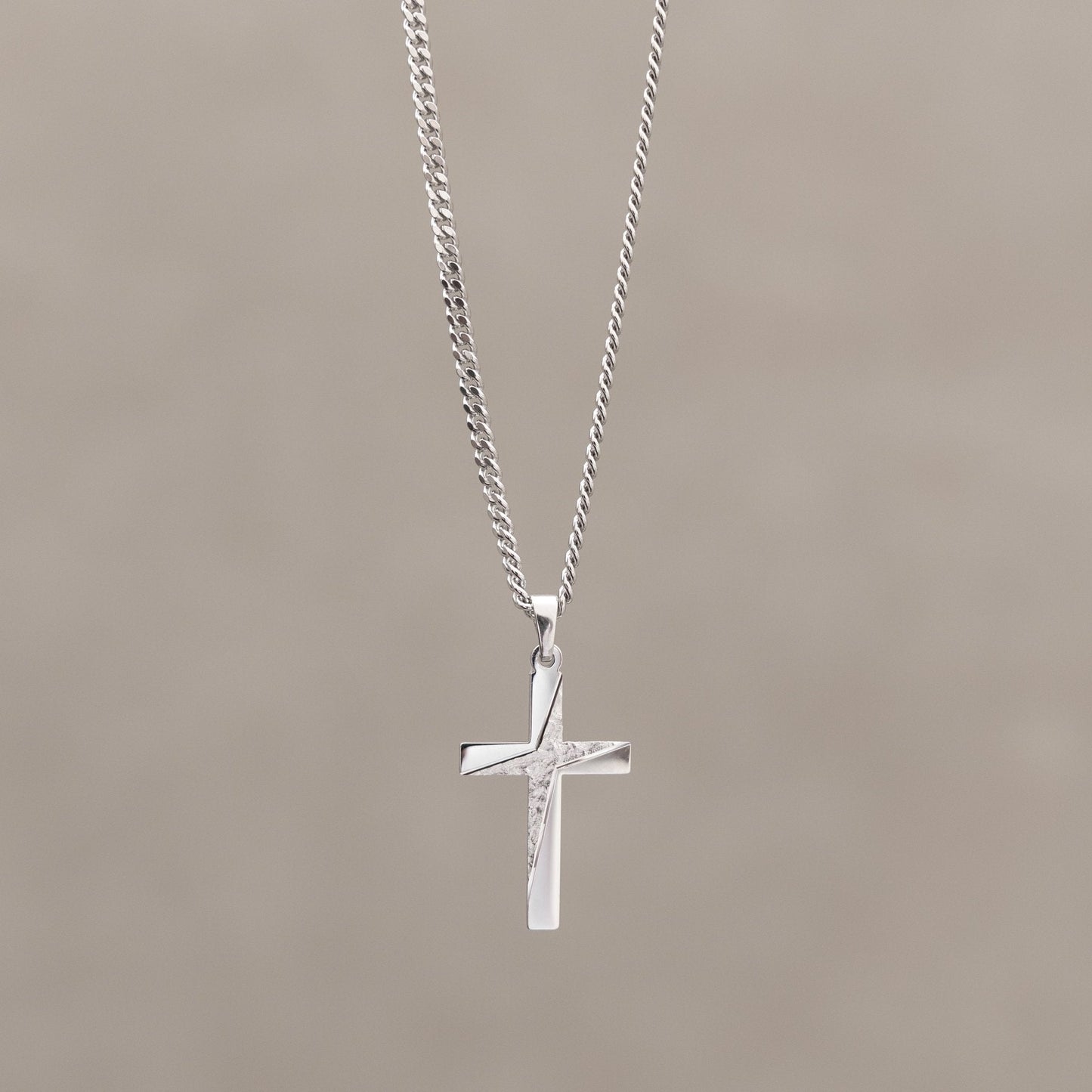 KRUIS KETTING 925 ZILVER GERHODINEERD