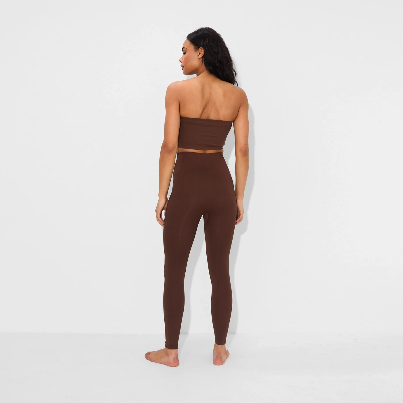 Naadloze vormgevende legging