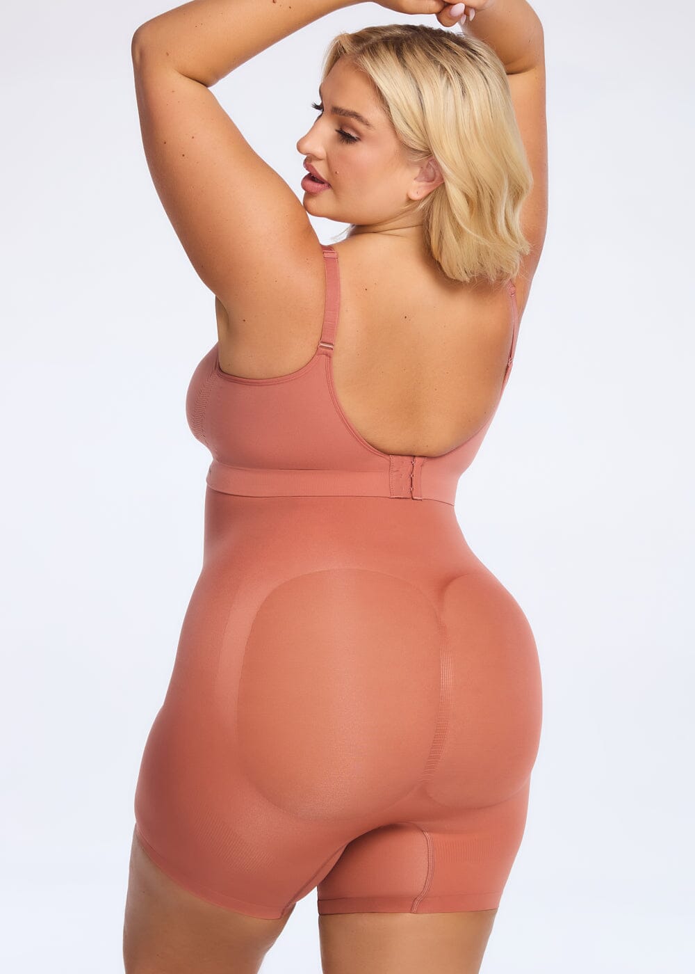 SmoothingSeamless Sculpting High-Waist Shorts