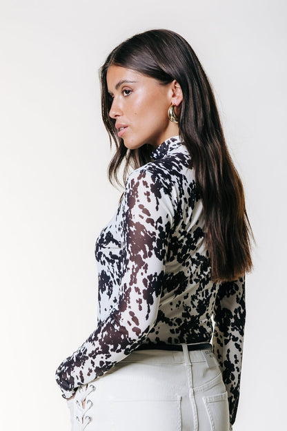 Neyo Cow Mesh Top | Beige